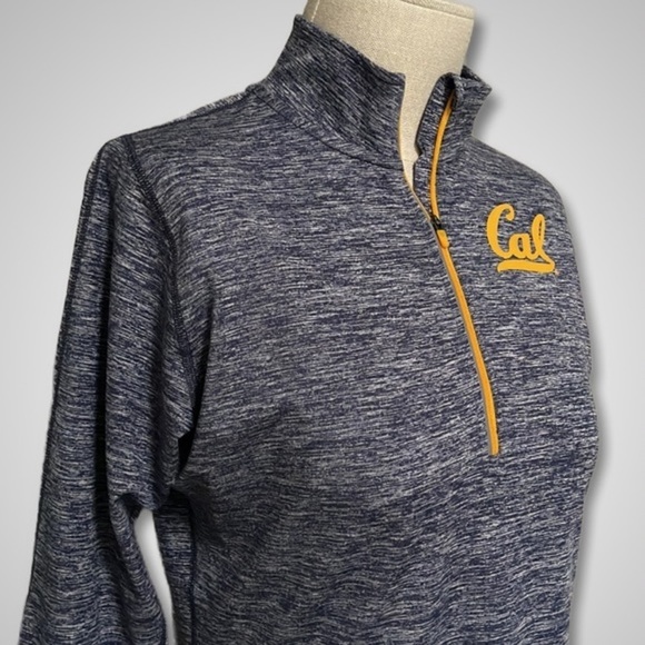 { Nike } - Cal Zip-Up Pullover - Picture 3 of 6